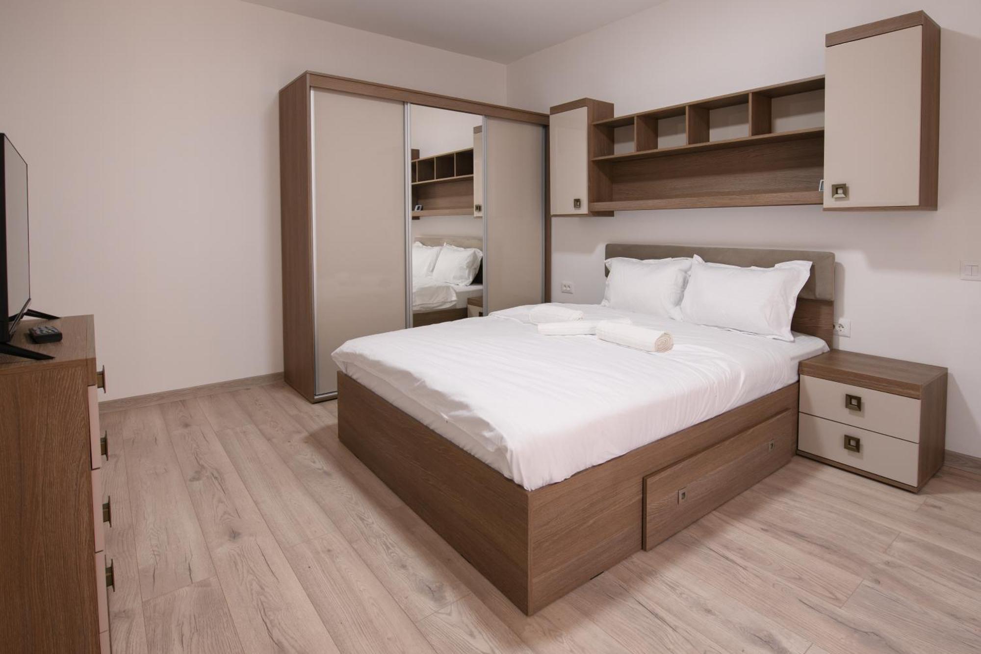 Smart Living Plaza *